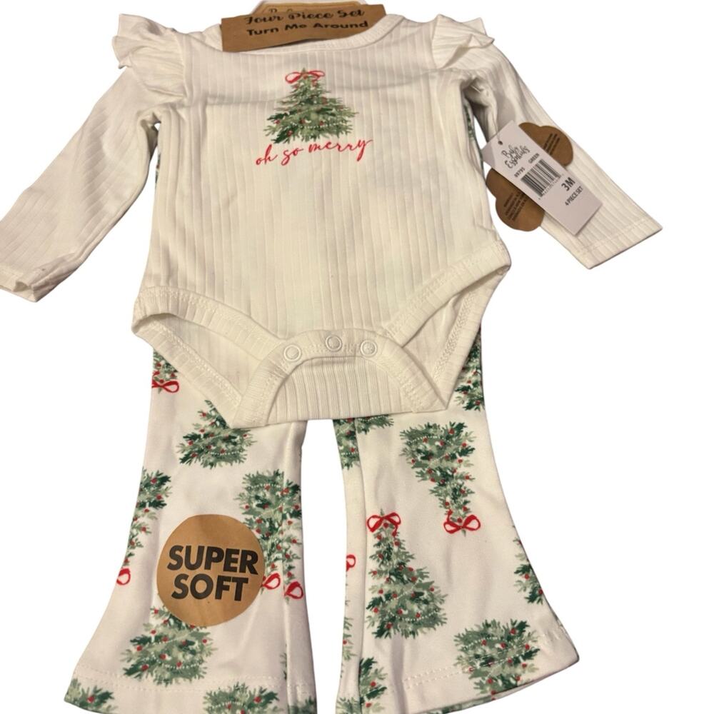 4 pc NWT 3M Christmas outfit by Baby Essentials